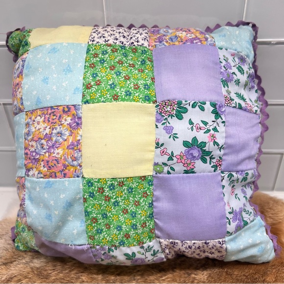 Patchwork Cushion Granny Squares Accent Throw Pillows Handcrafted Floral Print - Picture 4 of 9